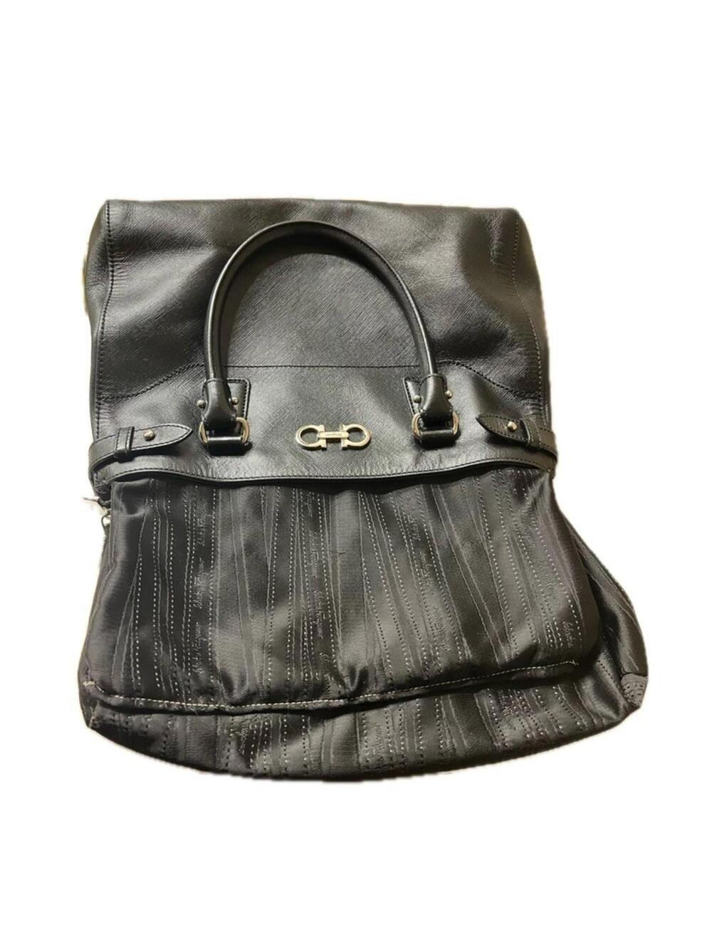 Salvatore Ferragamo Gancini Shoulder Bag GG-21D940 Black Leather - Picture 8 of 14